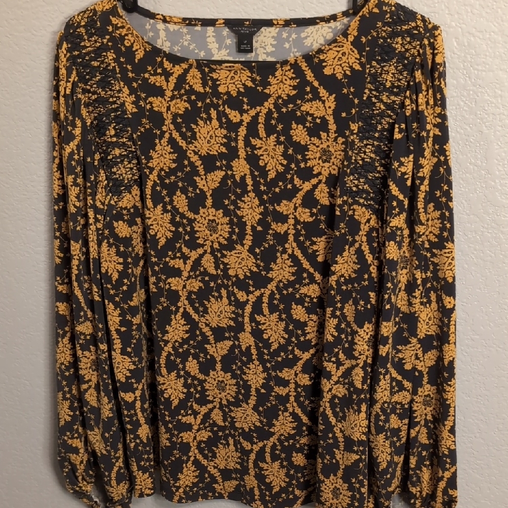 Anne Taylor Chic Gold And Grey Floral Long Sleeve Top
